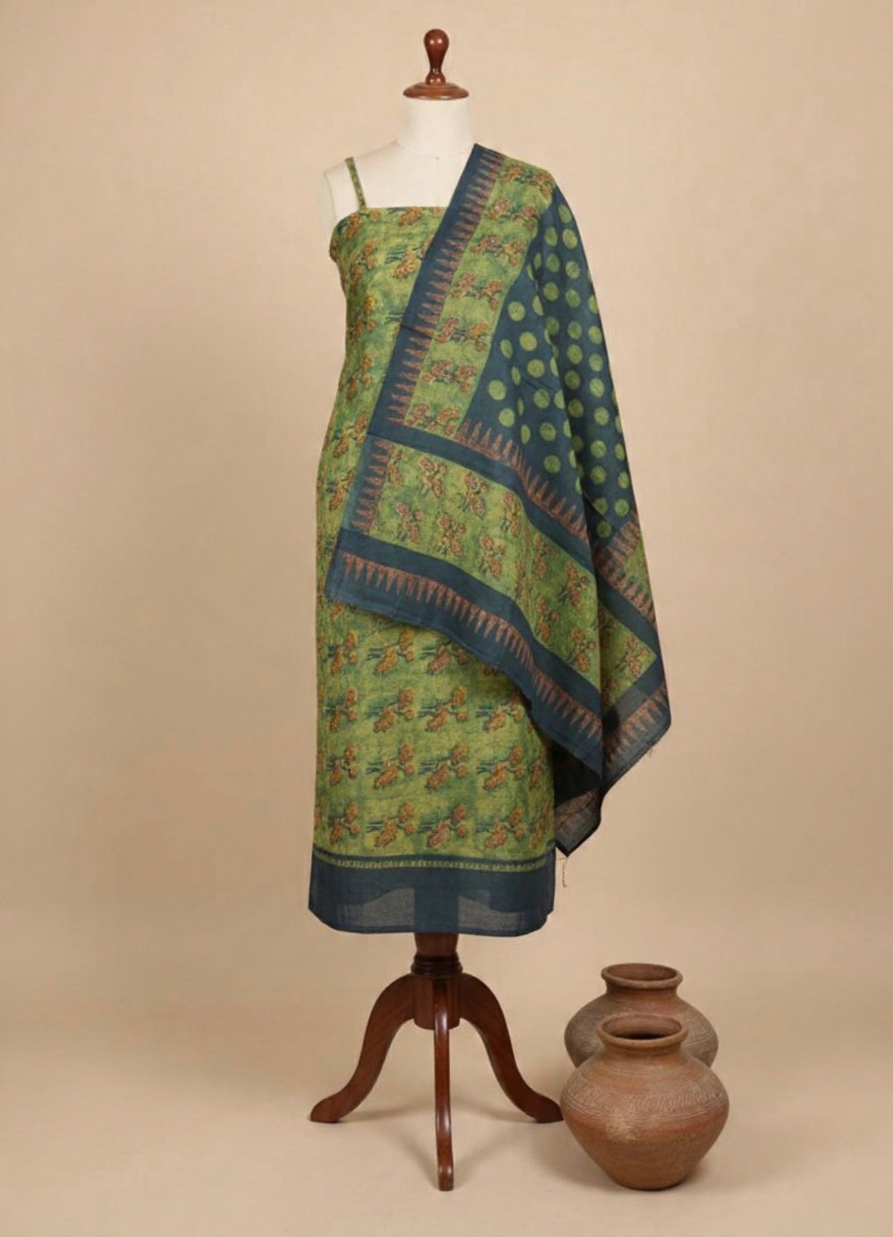 PREMIUM TUSSAR SUIT WITH POMEGRANATE