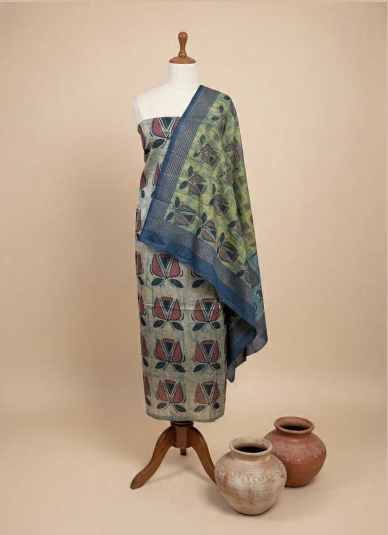 PREMIUM TUSSAR SUIT WITH POMEGRANATE