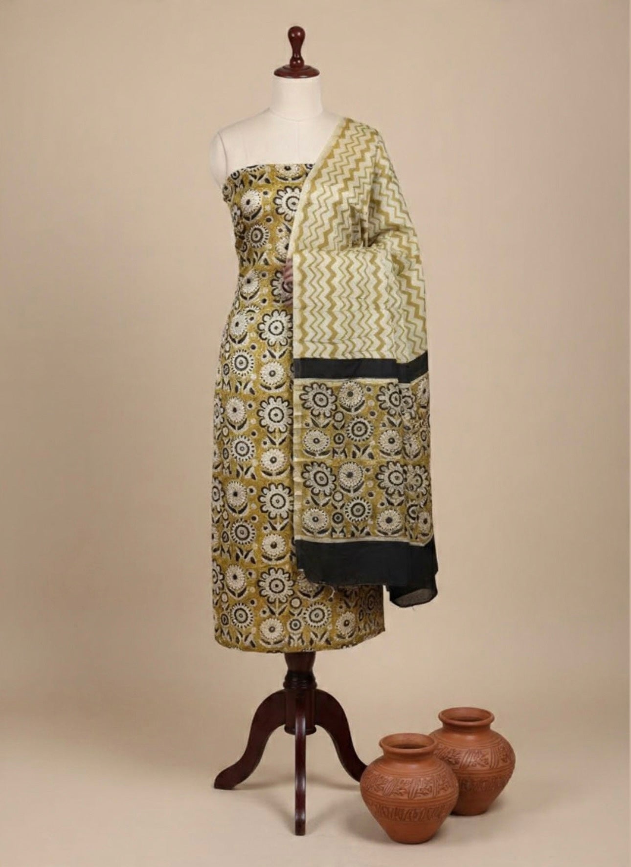 Top Velvet 2.5 M Duptta modal silk 2.5 M