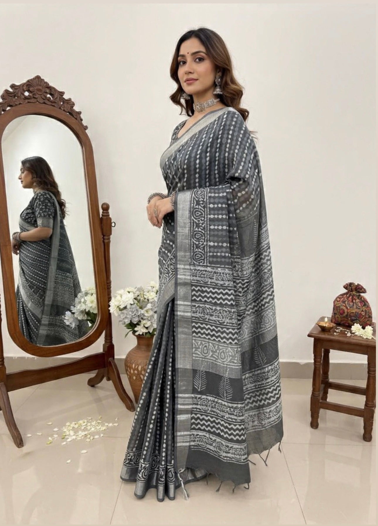 LINEN HANDLBLOCK PRINT SAREE