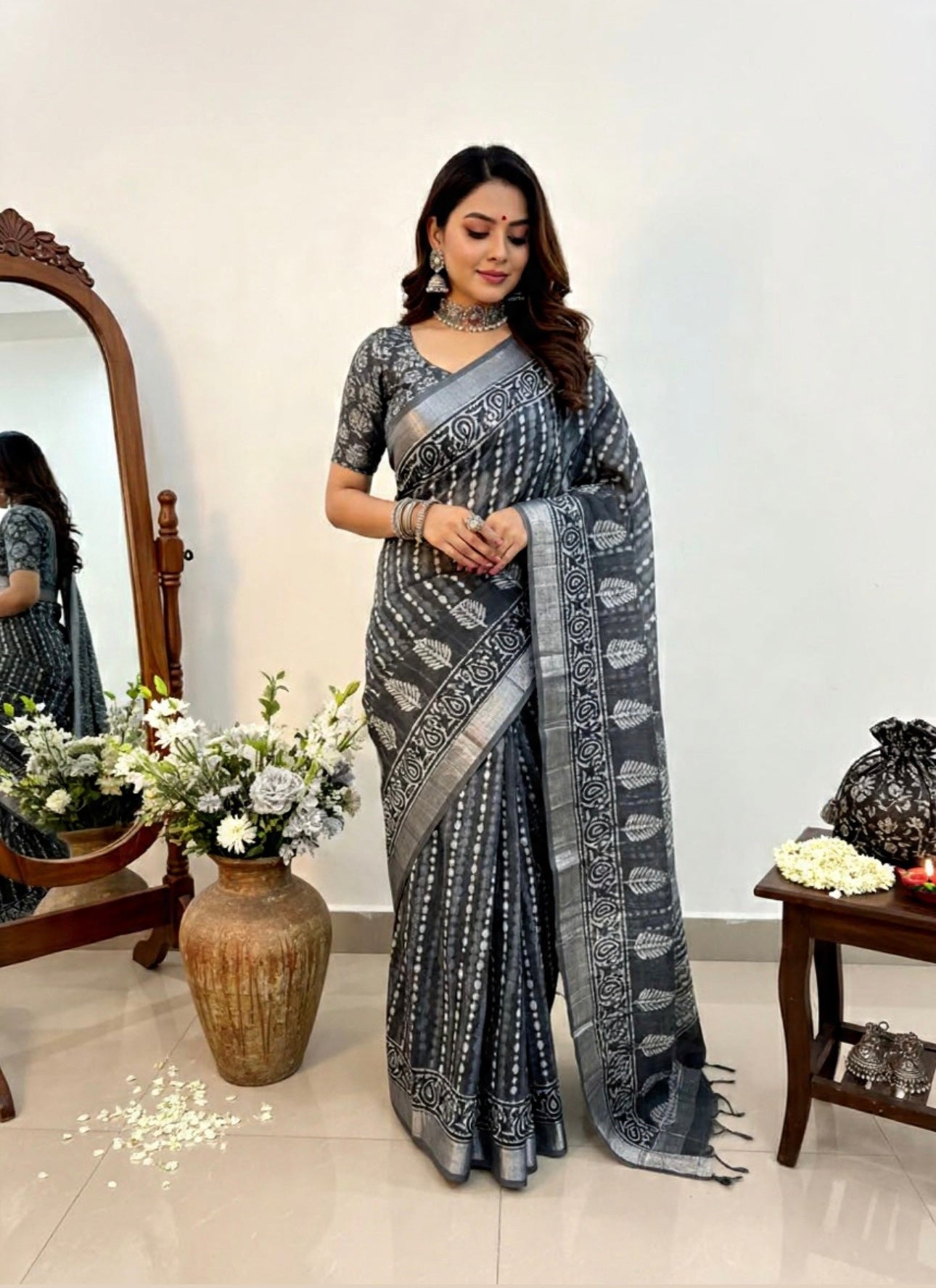 LINEN HANDLBLOCK PRINT SAREE