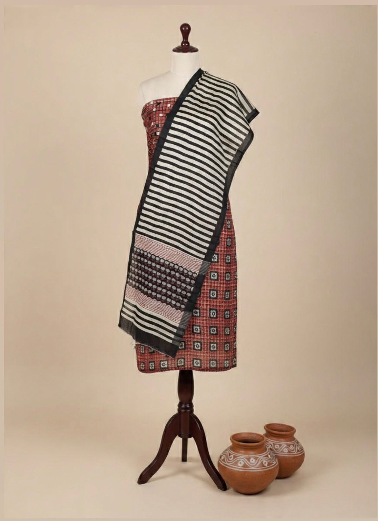 Top Velvet 2.5 M Duptta modal silk 2.5 M